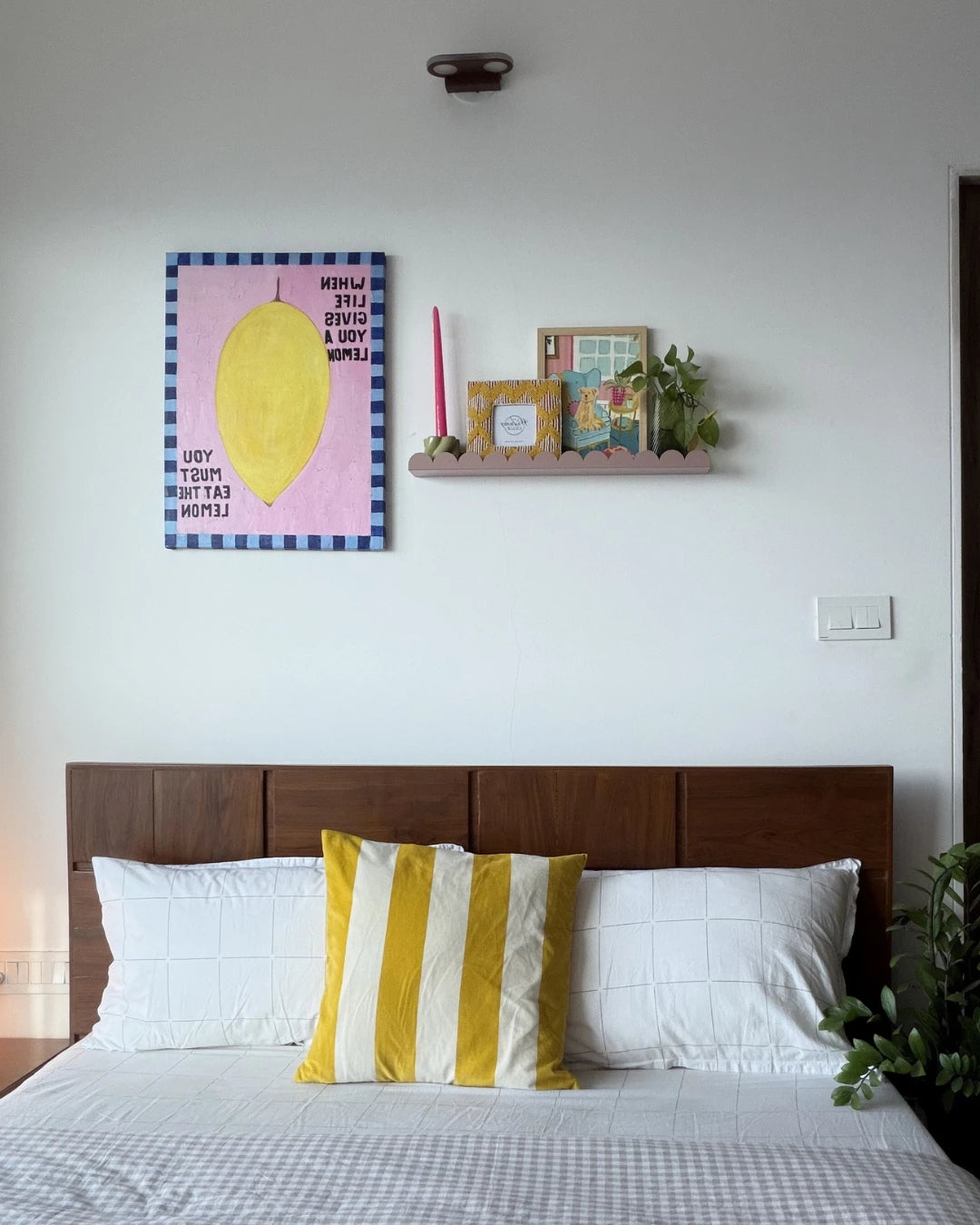 lemon yellow painting for bedroom 